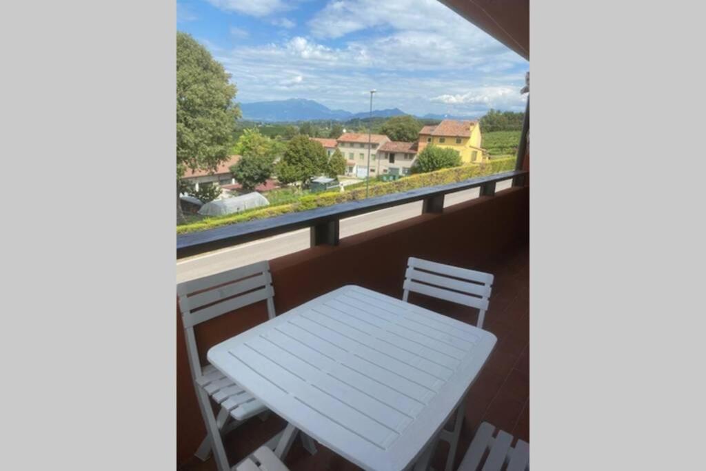 10 Minuti Dal Lago Di Garda E Da Gardaland カステルヌオーヴォ・デル・ガルダ エクステリア 写真