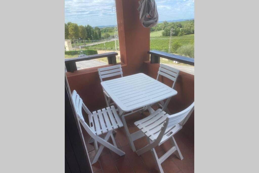 10 Minuti Dal Lago Di Garda E Da Gardaland カステルヌオーヴォ・デル・ガルダ エクステリア 写真